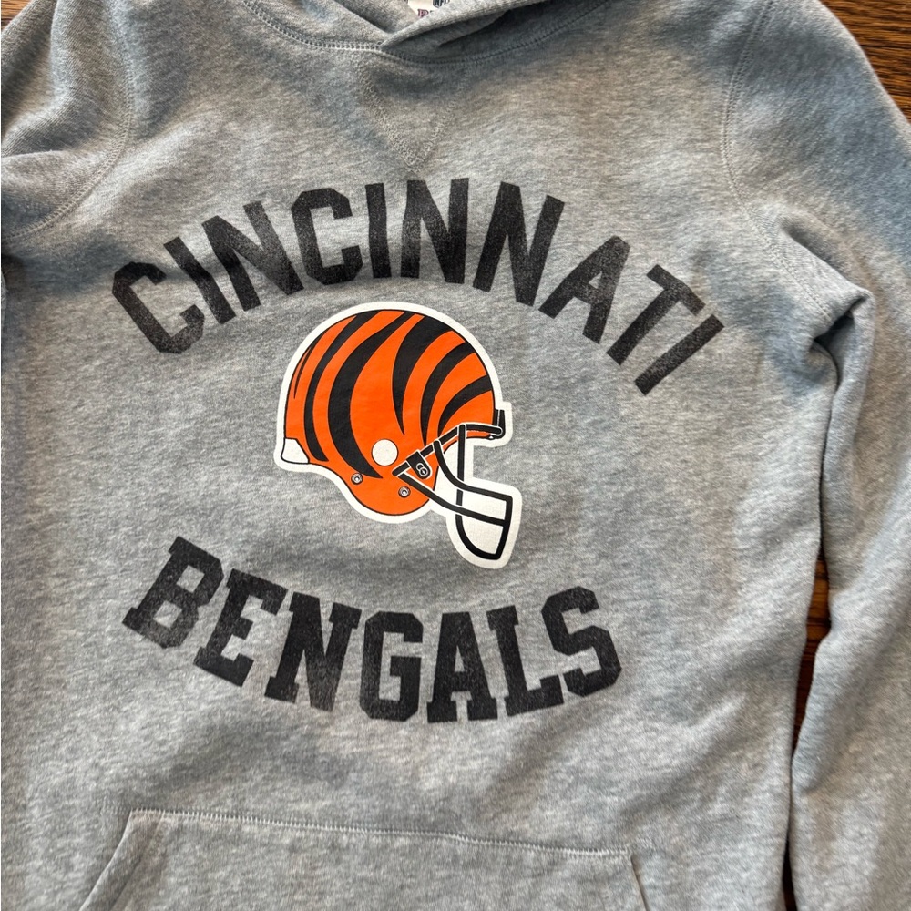 Cincinnati Bengals (PINK Victoria Secret) NFL Gray Hoodie Sweater - Picture 2 of 6